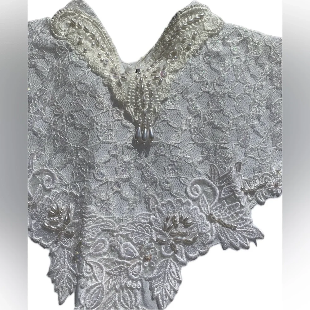 Vintage 90s off white beaded lace Victorian blouse - Picture 2 of 10